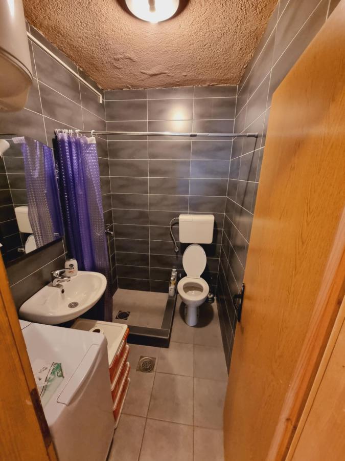 Dora Apartment